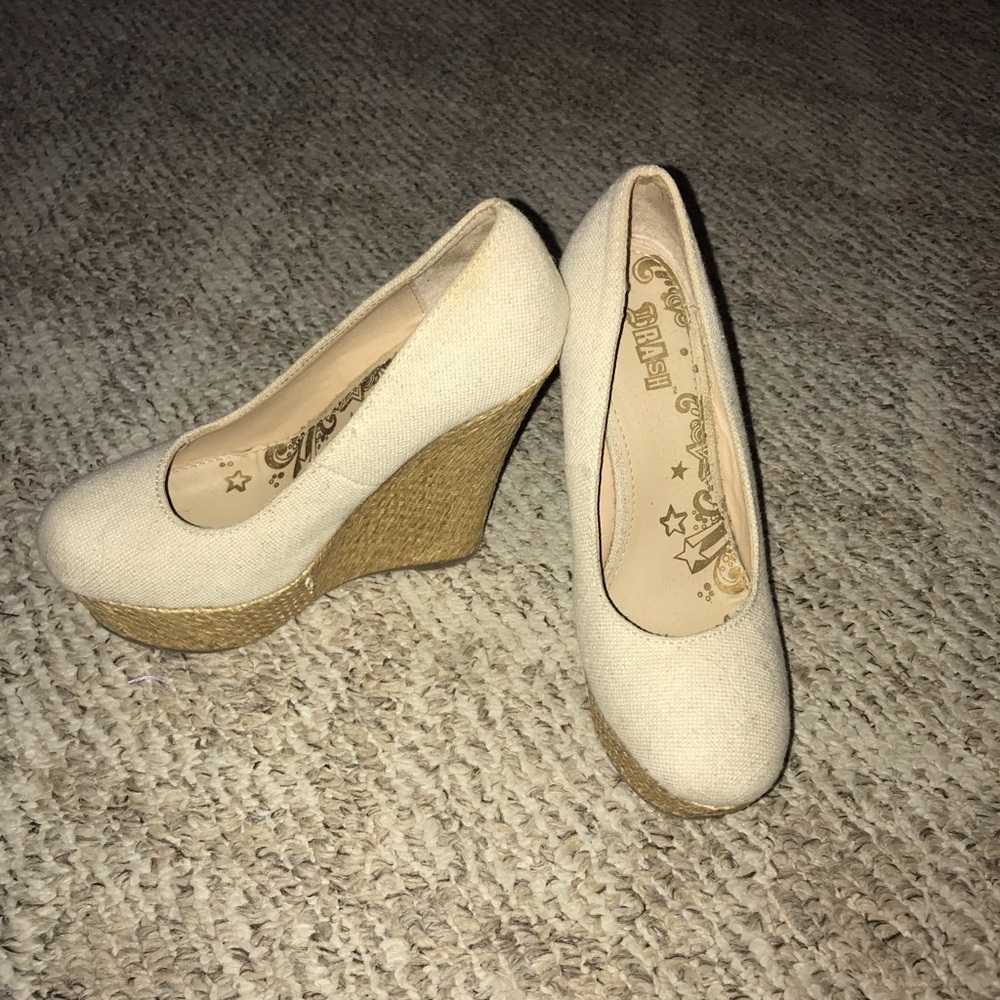 Tan wedges